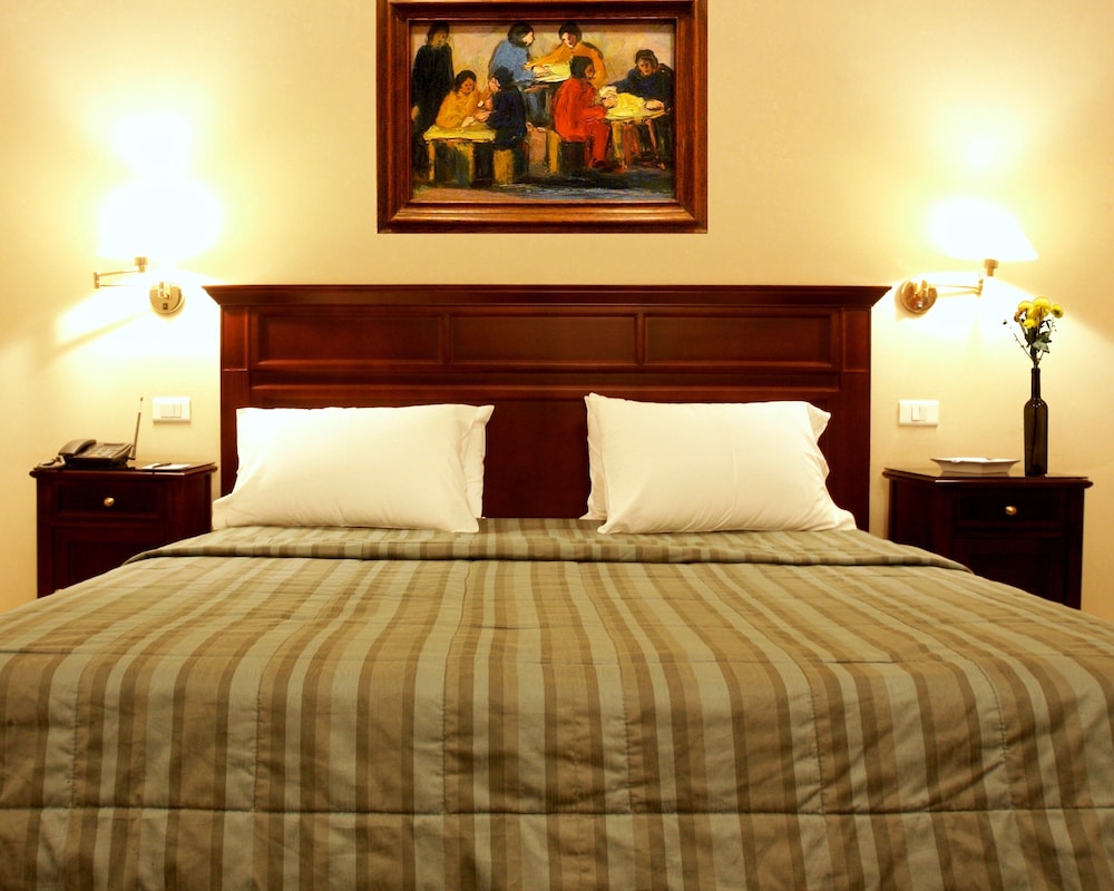 Massabki Hotel 6/38
