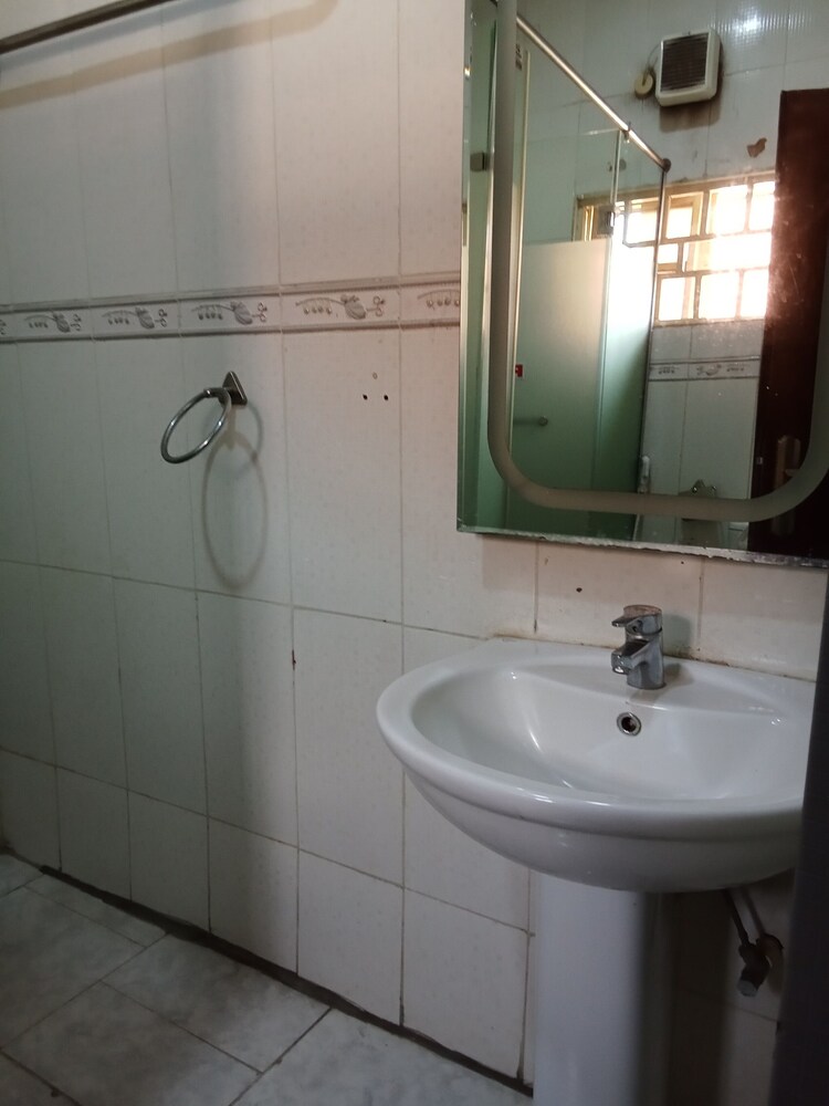 Degok Hotel 47/50