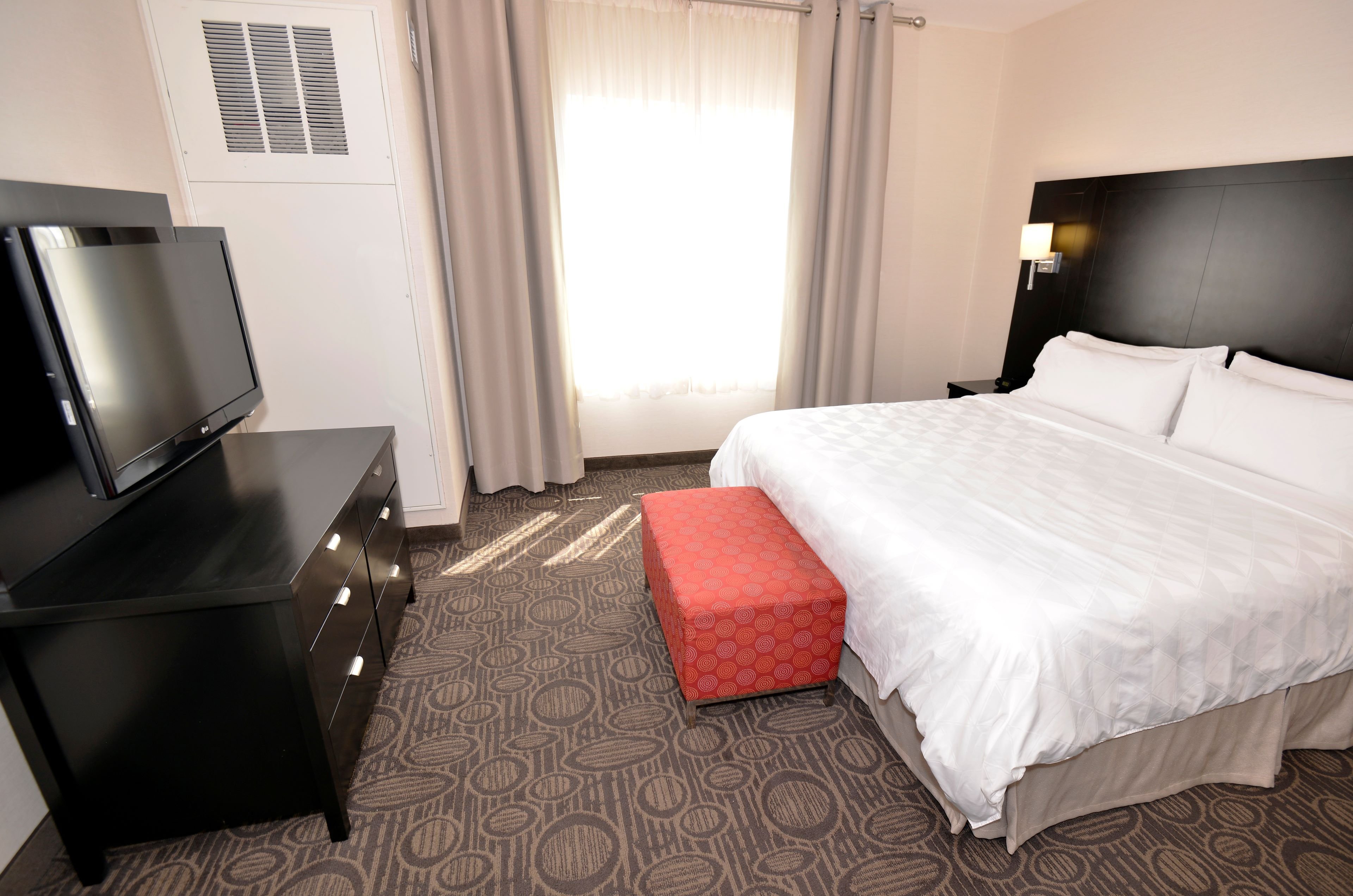 Holiday Inn Red Deer South 34/76