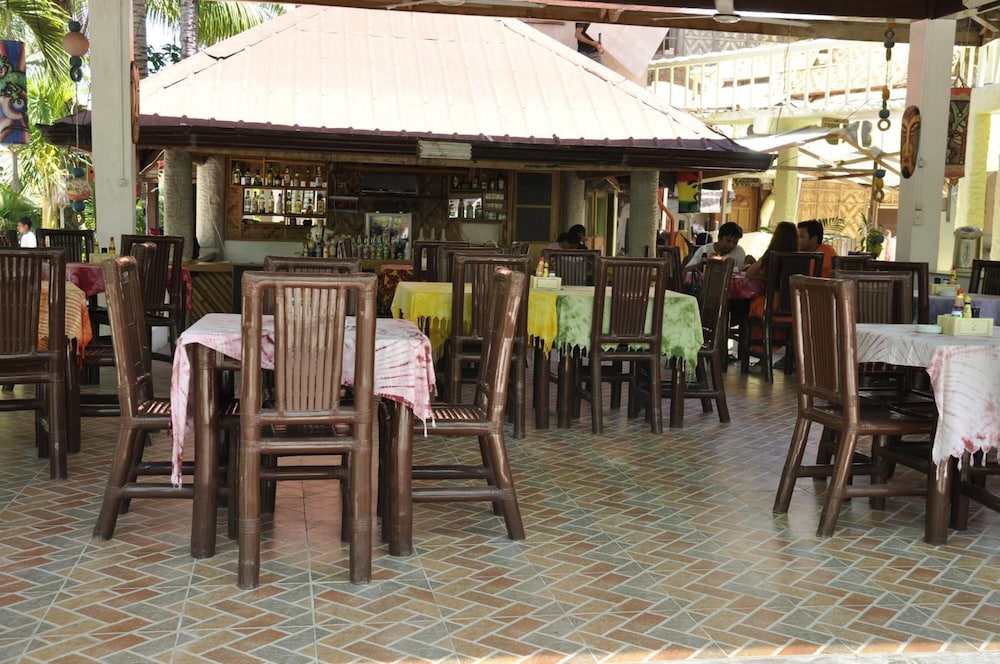 Little Mermaid Dive Resort 40/54