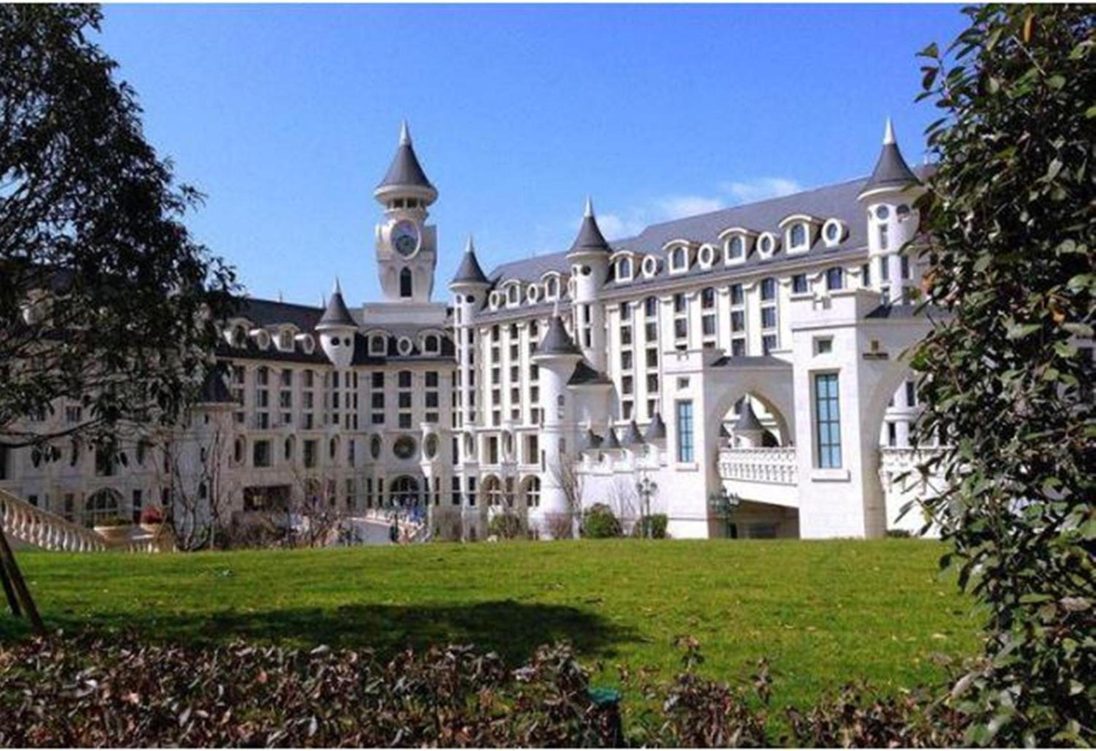 Yinrun Jinjiang Castle Hotel 31/33