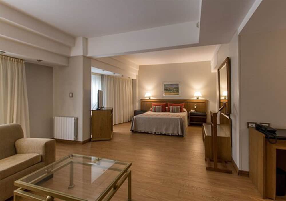 HOTEL SOLANS RIVIERA 32/40