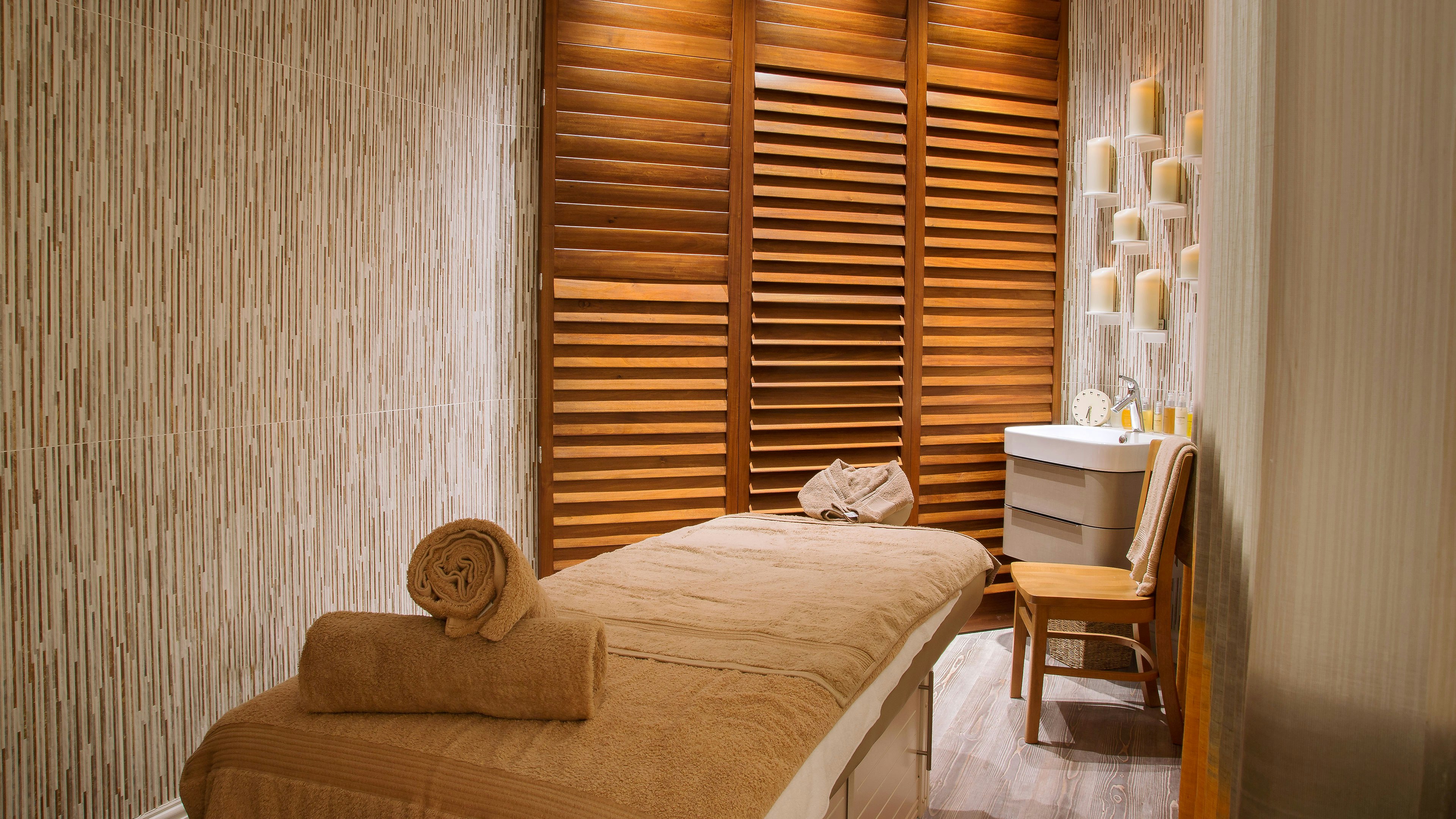 Ilsington Country House Hotel & Spa 10/25