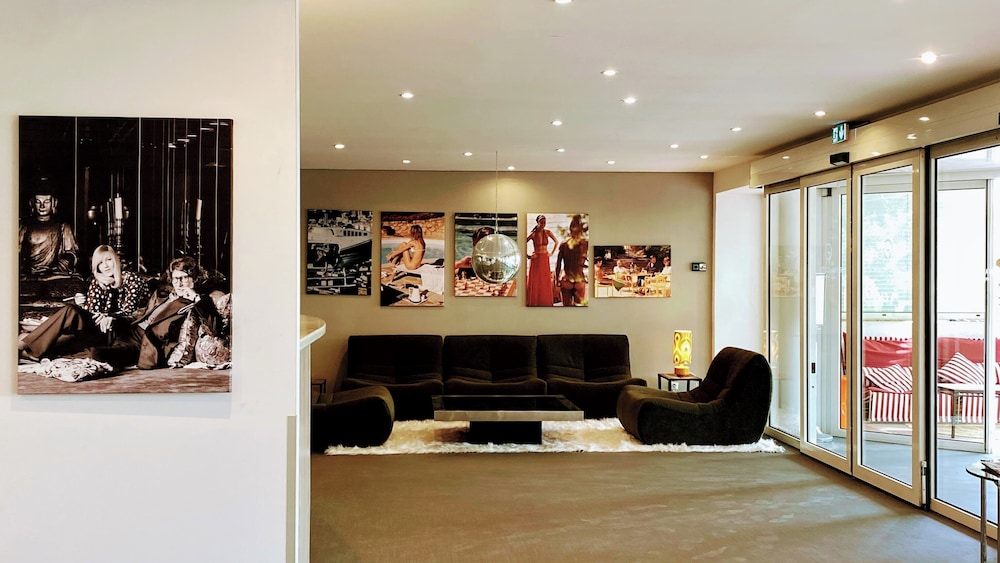 Pamela Hotel Cassis 53/75