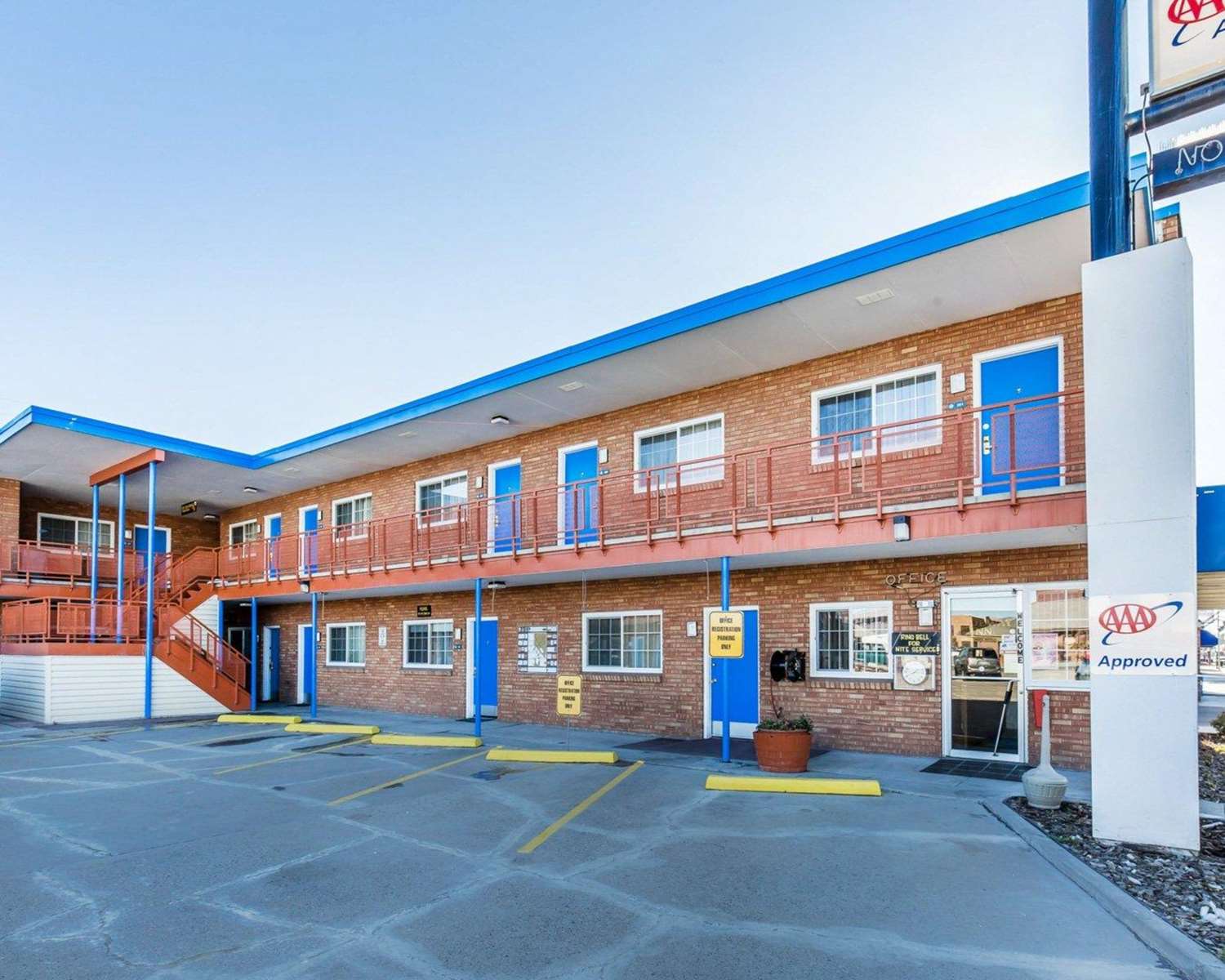 Rodeway Inn Elko Downtown Area 28/28