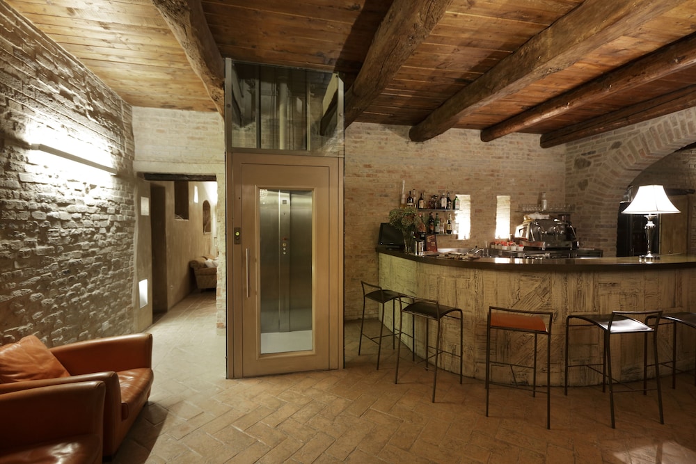 Urbino Resort 60/75