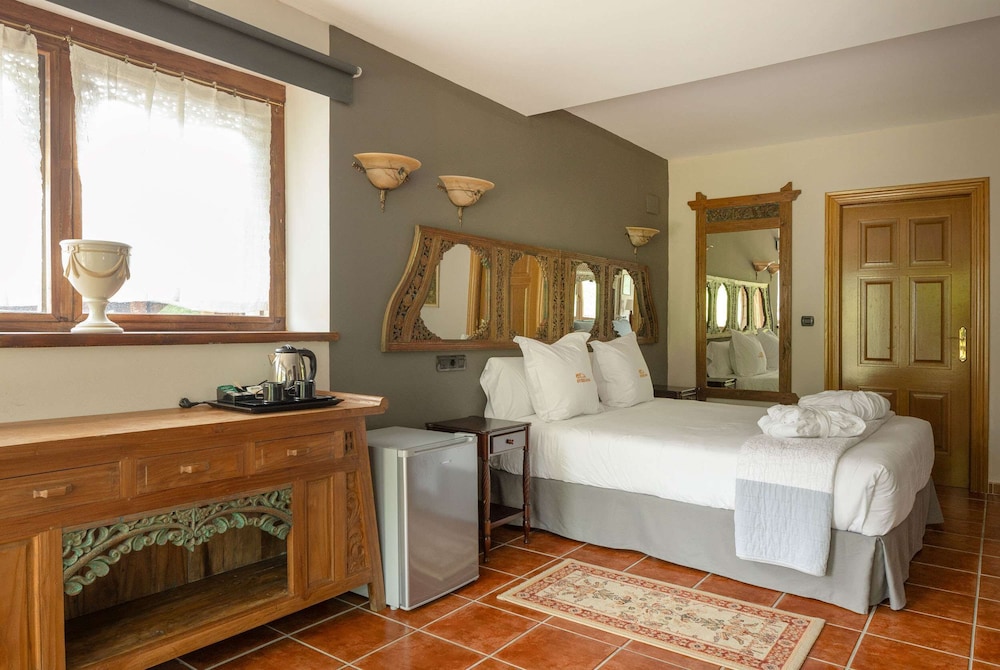 Hotel The Originals and Spa Etxegana 19/70