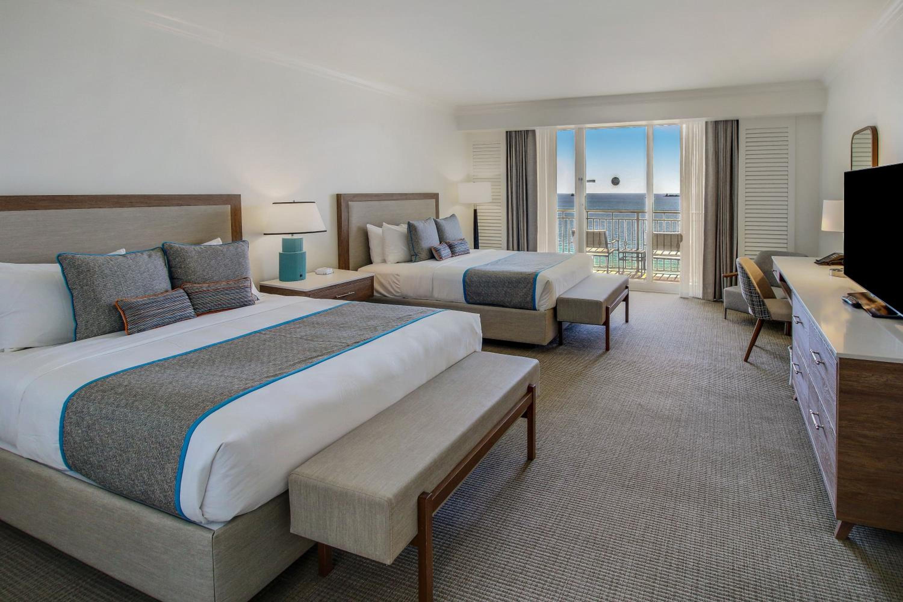 Studio, Queen Bed, Ocean Front