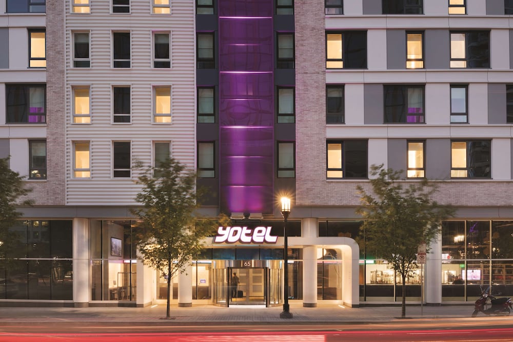 YOTEL Boston, Select by Hilton in BOSTON - MA