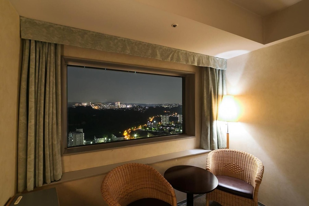 Yokohama Techno Tower Hotel Famiel 49/64