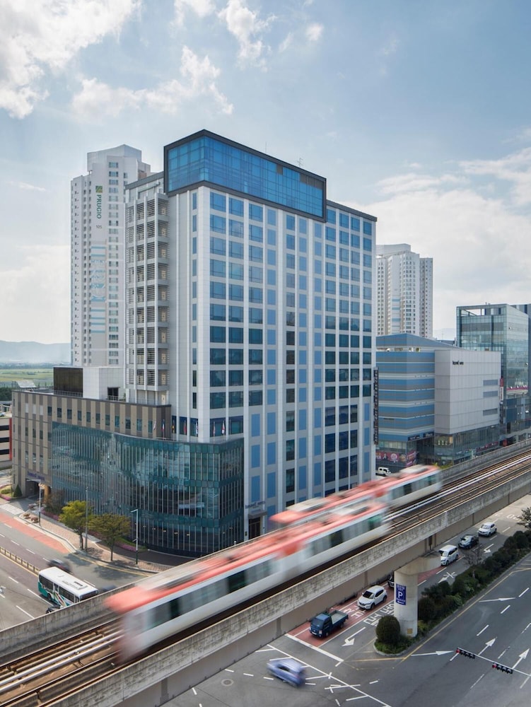 Isquare Hotel in GIMHAE