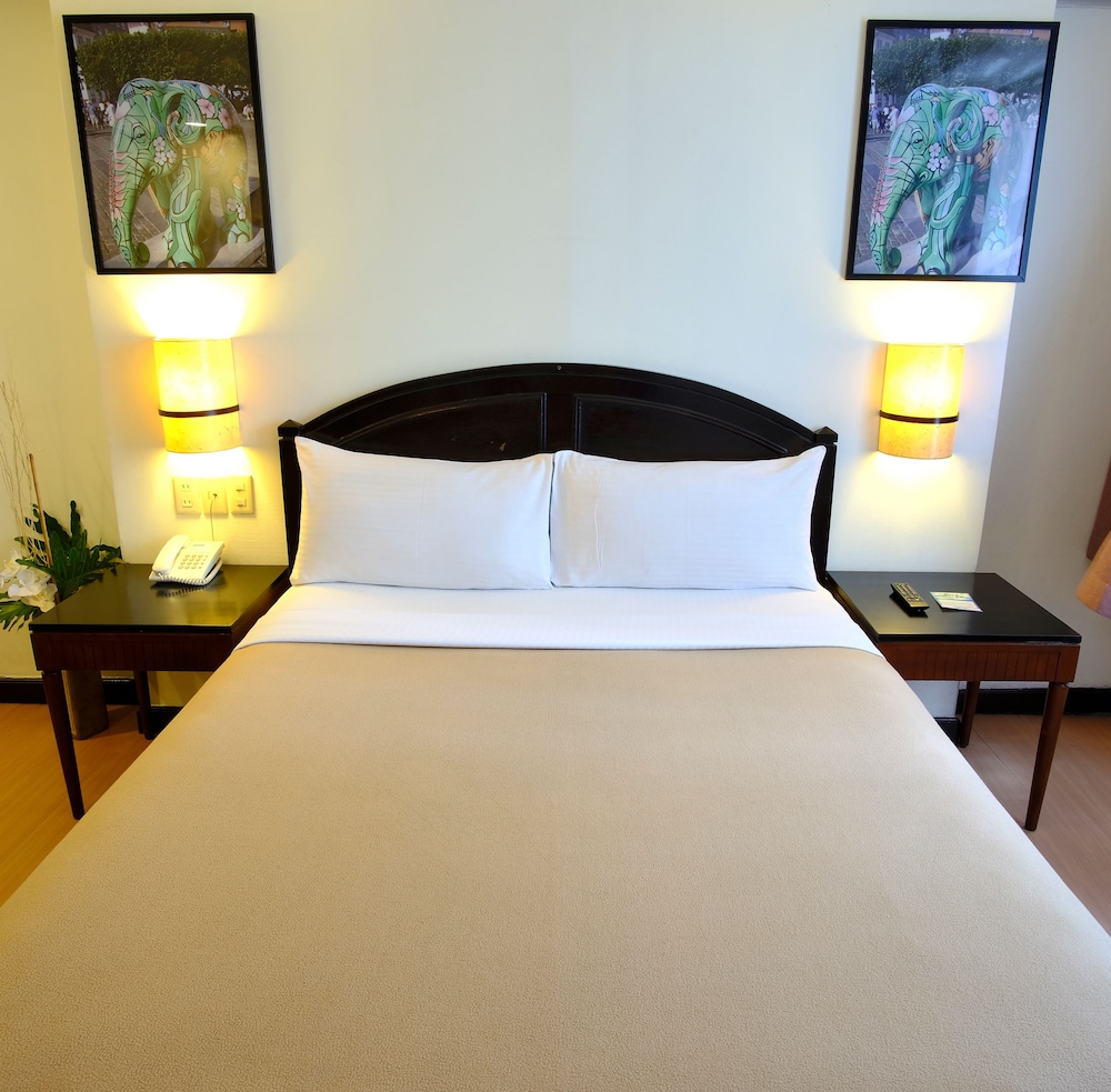 Fersal Hotel Neptune Makati 45/65