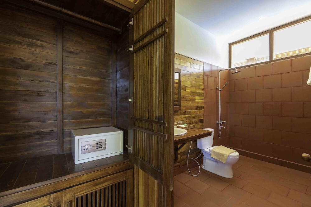 Phu Quoc Bambusa Resort 50/50