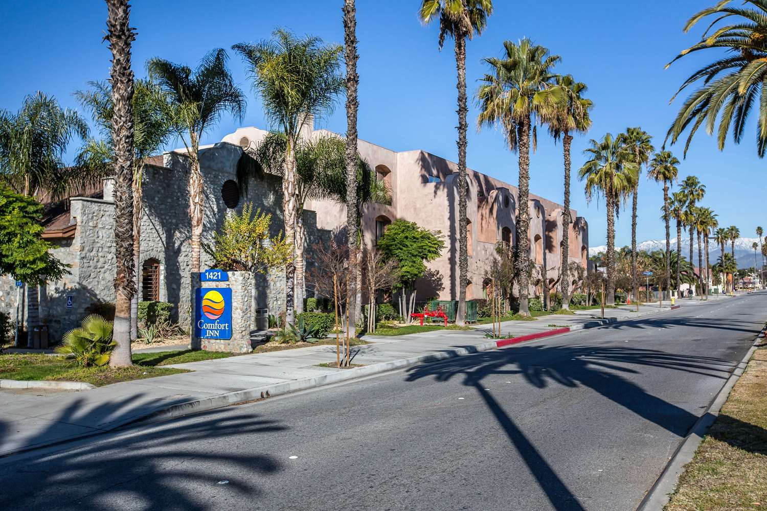 Comfort Inn Pomona near Fairplex 40/46