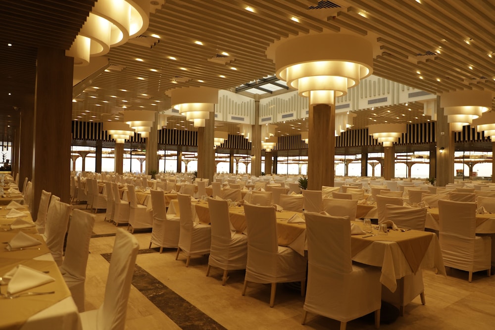Sirena Beach Resort & Spa 23/50