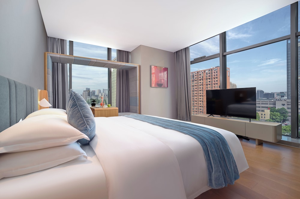 Pagoda Hotel Hangzhou Binjiang 24/60