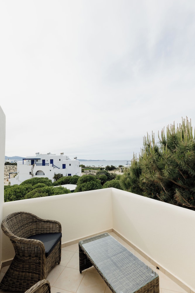 Mikri Vigla Hotel 40/45