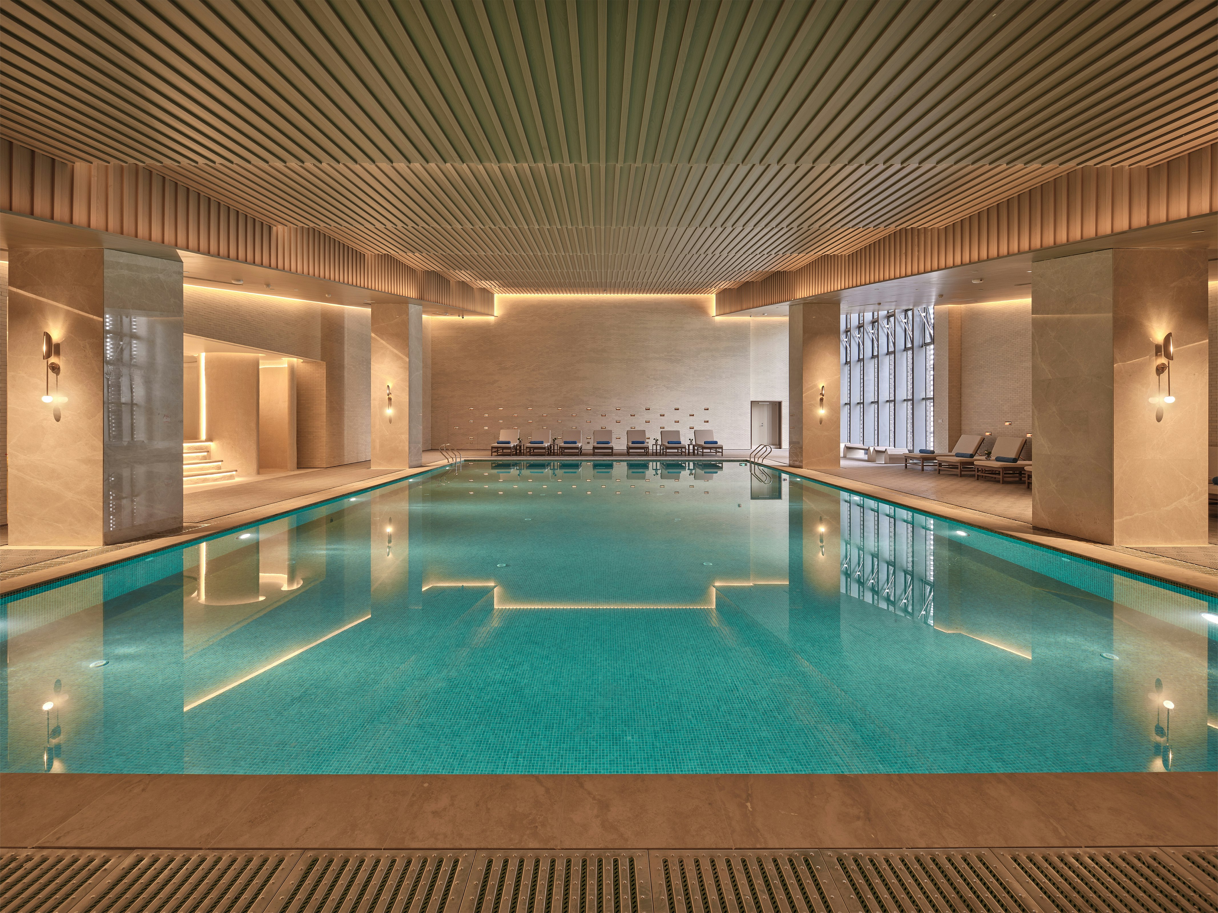 The Reserve Hotel Luoyang, Curio Collection by Hilton 24/51