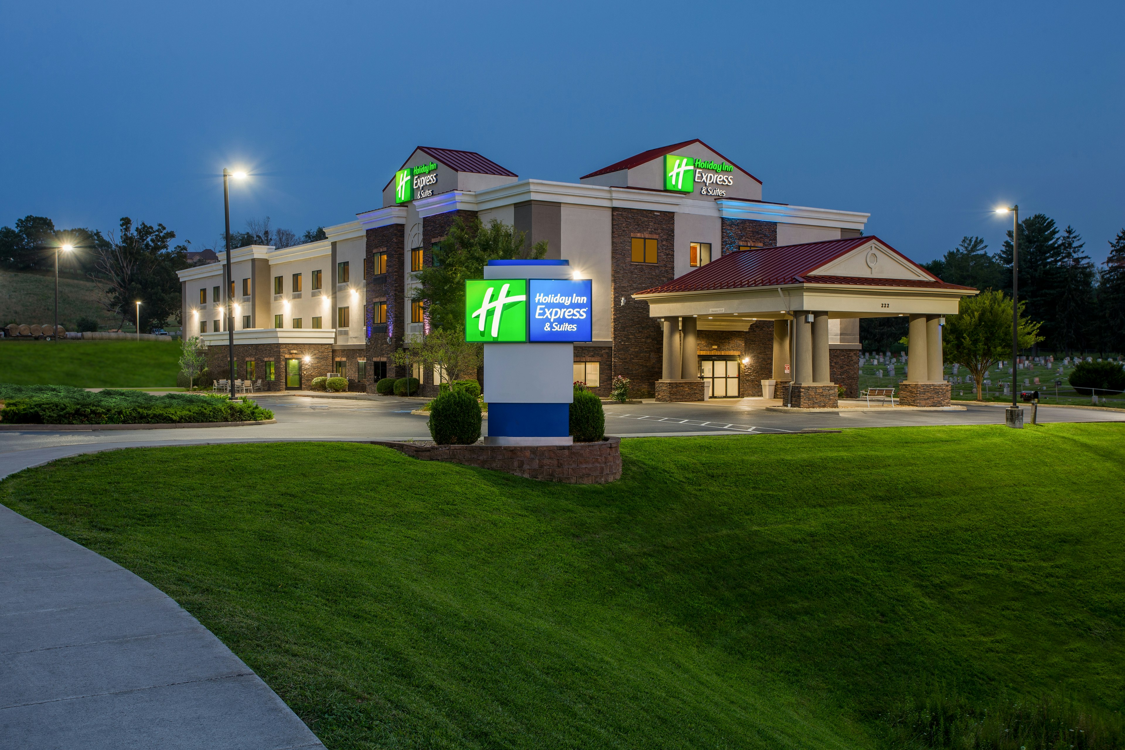 Holiday Inn Express Hotel Suites Lewisburg 16/16