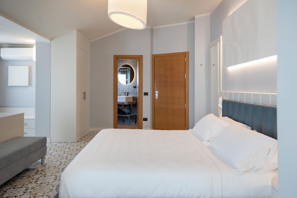 JUNIOR SUITE, SEA FRONT