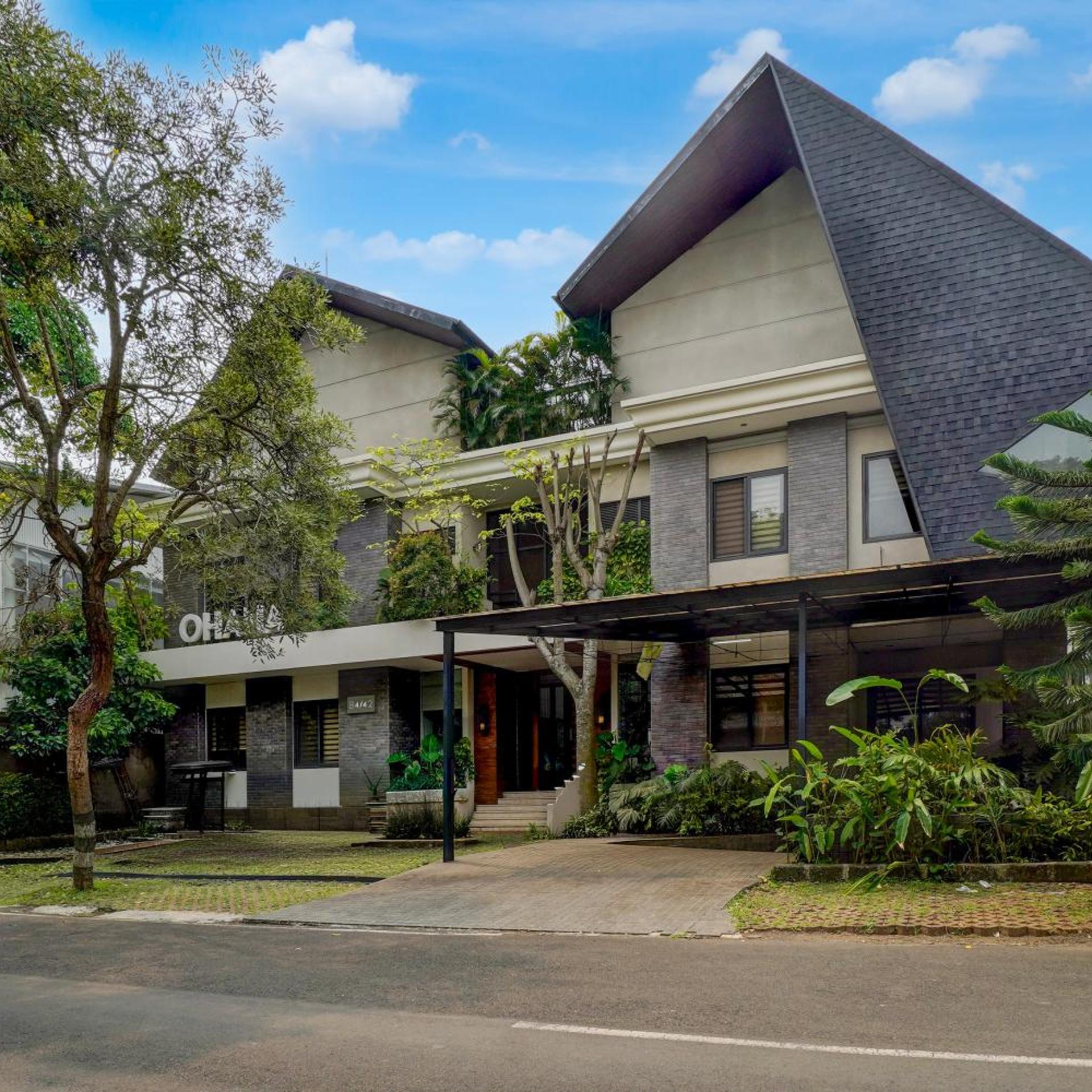 Collection O near Universitas Pelita Harapan formerly Ohana Residence Karawaci in Curug