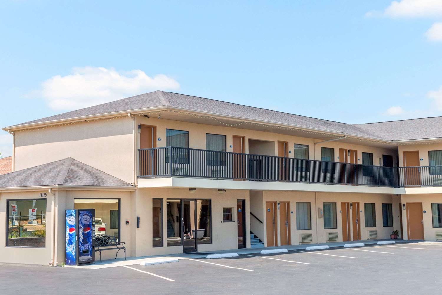 Days Inn by Wyndham St. Robert Waynesville/Ft. Leonard Wood 1/3