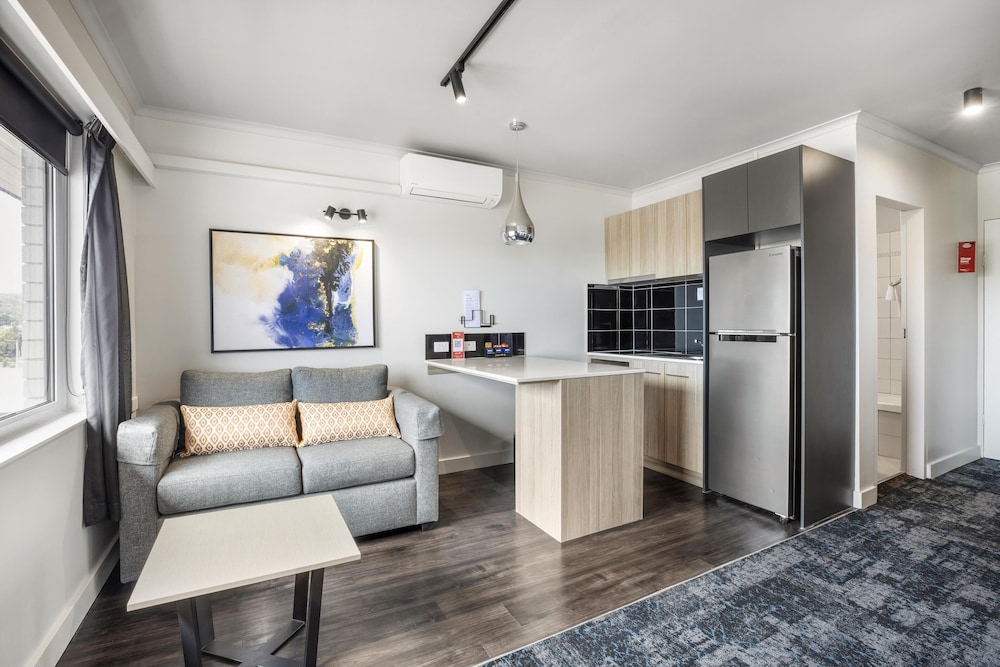 Burnie Central Townhouse Hotel 45/65