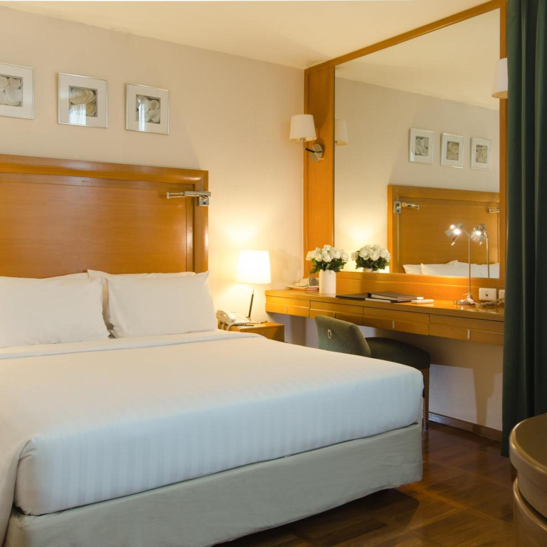 Deluxe, Double Bed