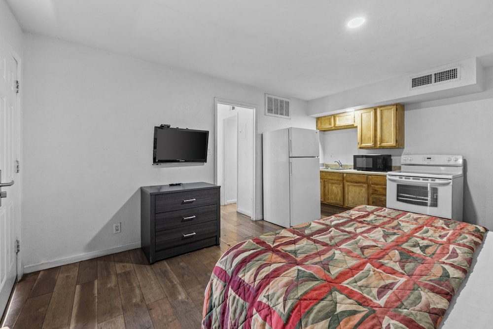 American Executive Inn 14/58