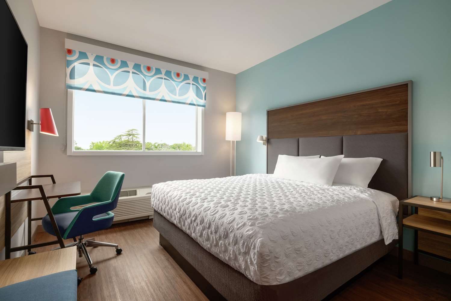 ROOM, KING BED