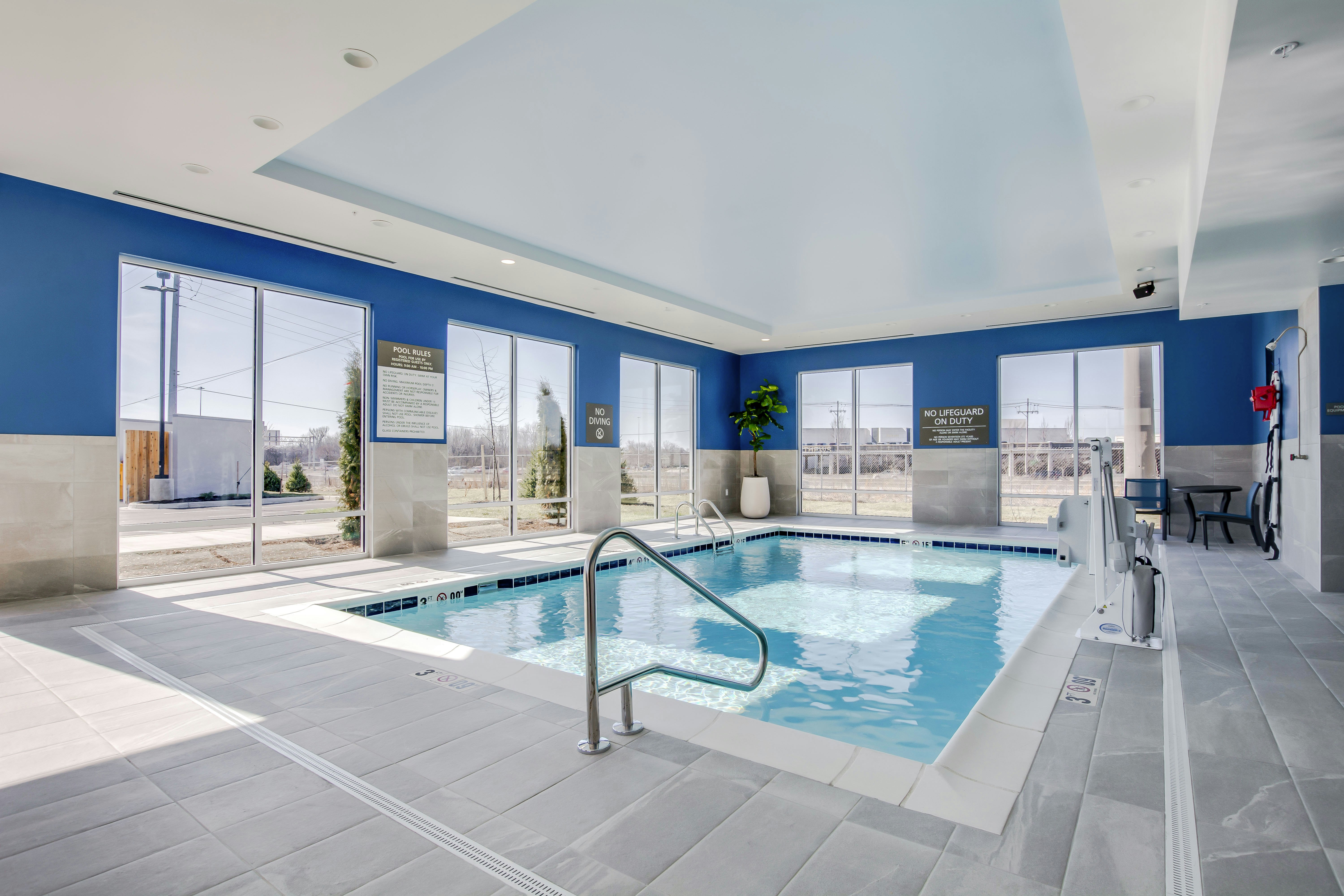 Hampton Inn & Suites by Hilton Louisville East Oxmoor 16/19