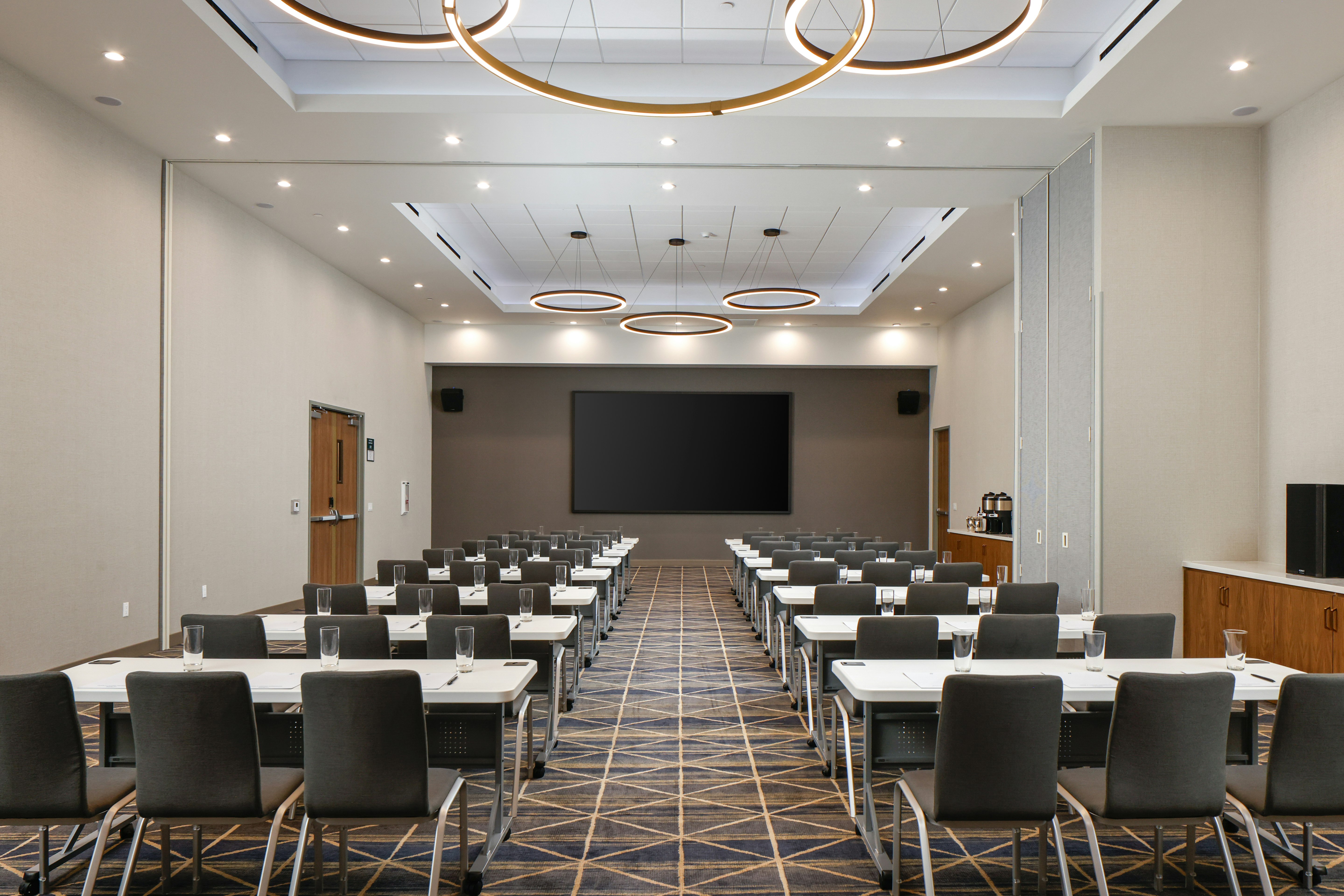 Holiday Inn & Suites Monterey Park Los Angeles, an IHG Hotel 36/50