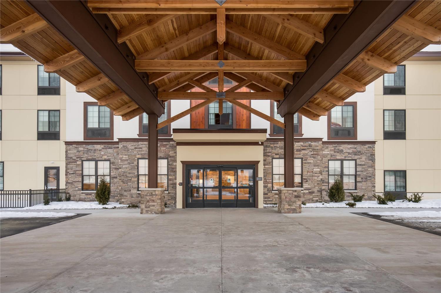 MainStay Suites Gaylord 45/46