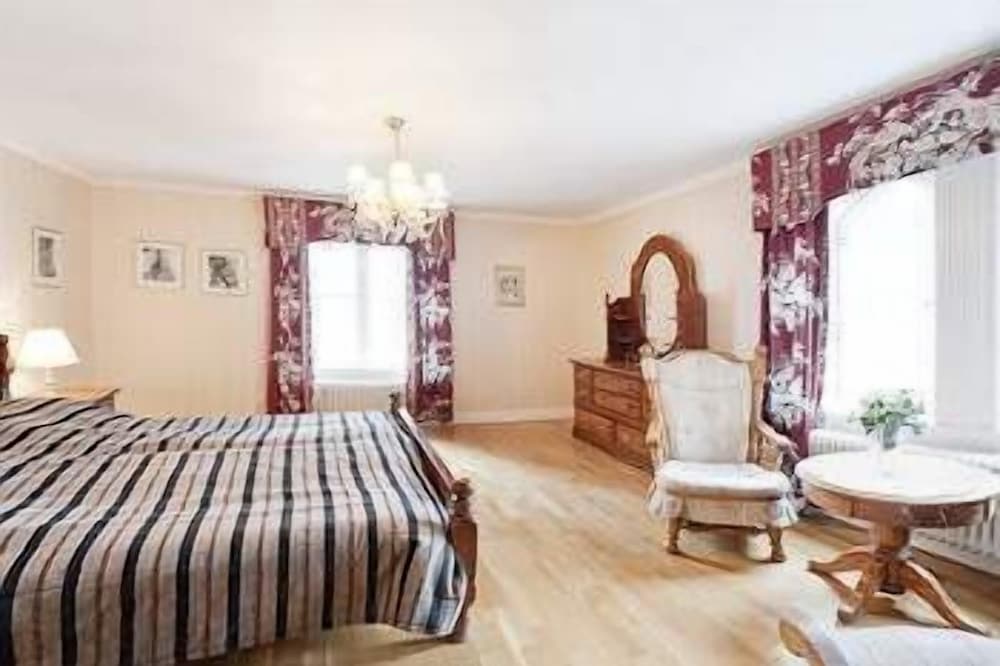 Hotell Plevnagården 24/36