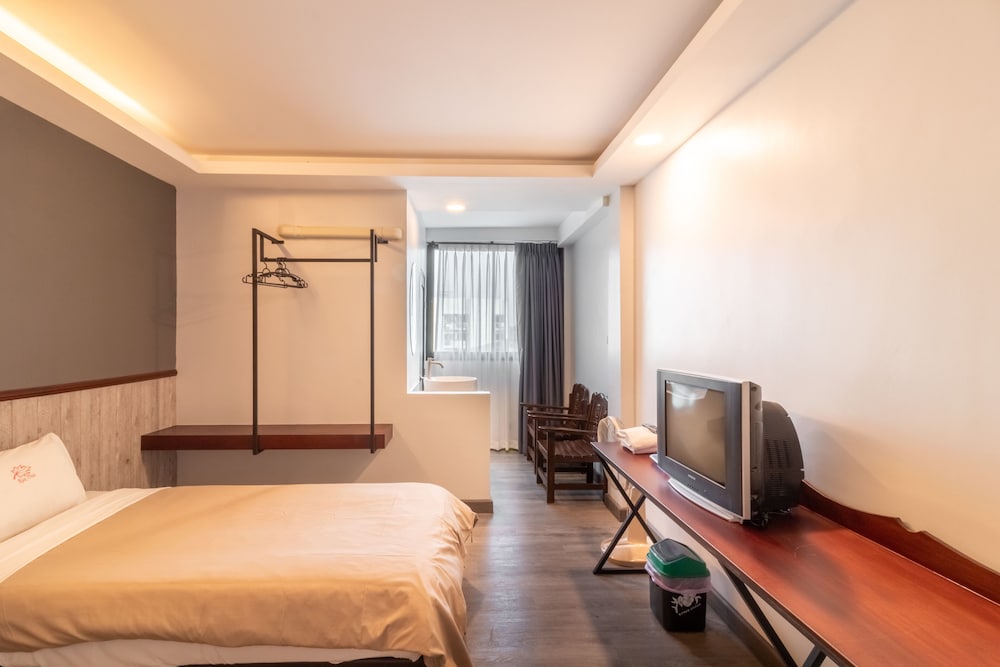 Luck Thai Hotel 10/50