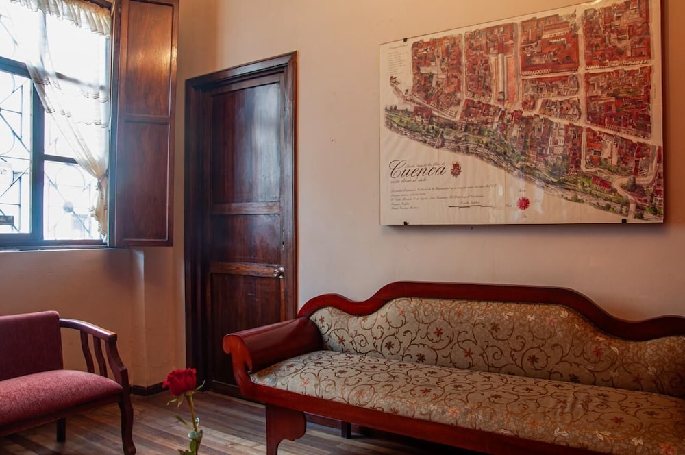 Casa De Las Rosas 42/63