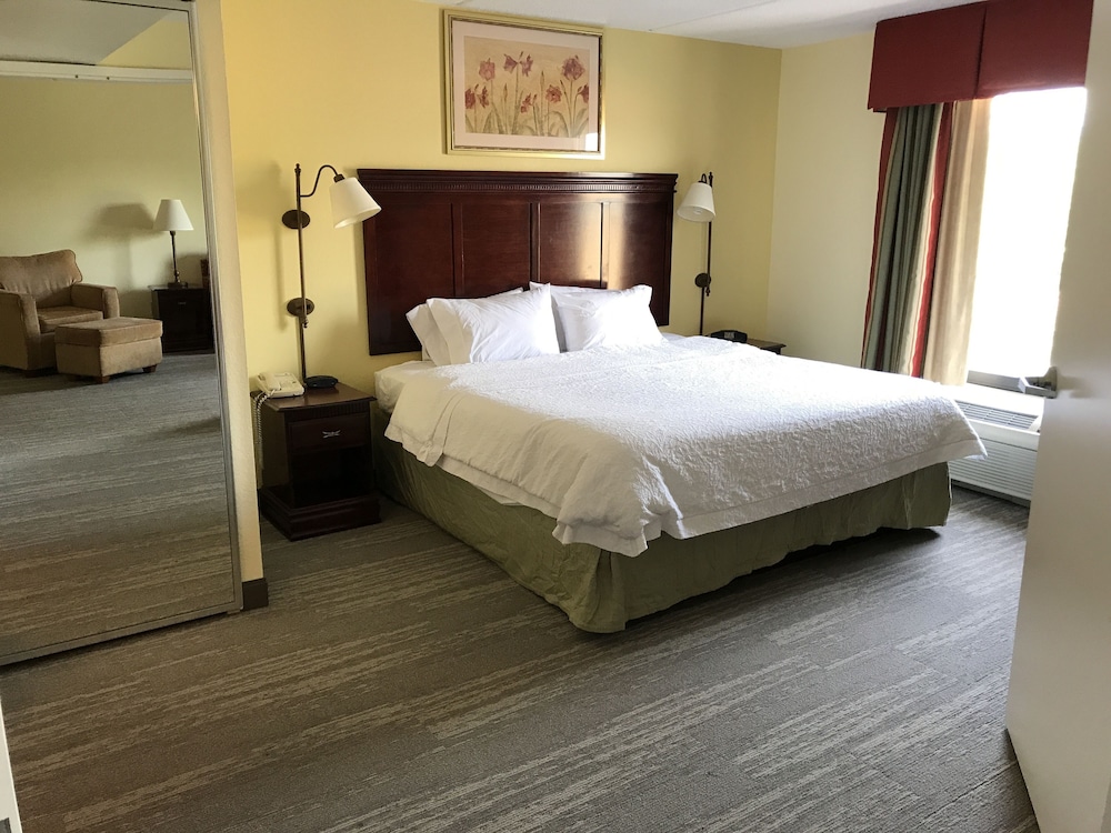 Hampton Inn & Suites Lamar 14/51