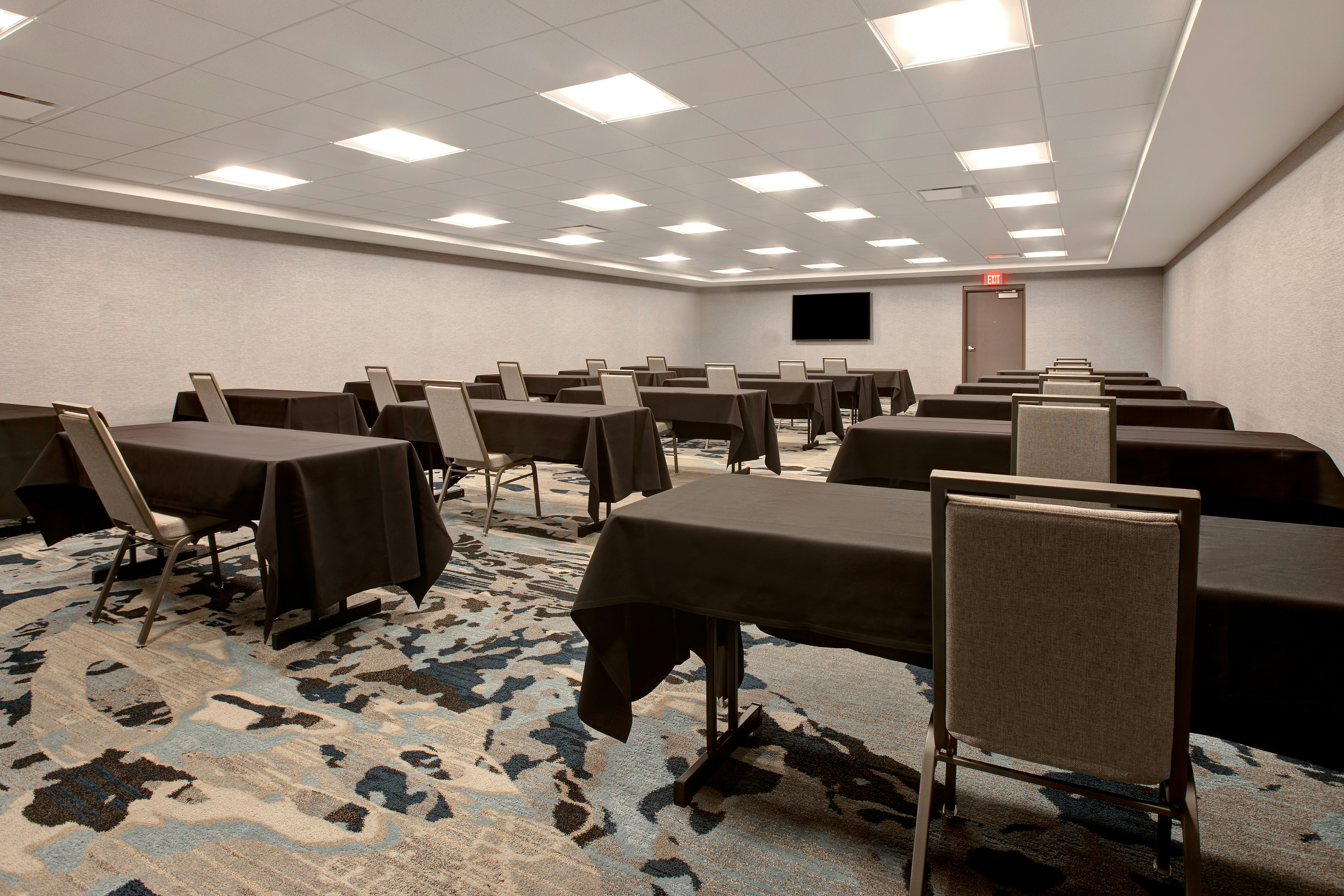 Embassy Suites by Hilton Rockford Riverfront 50/57