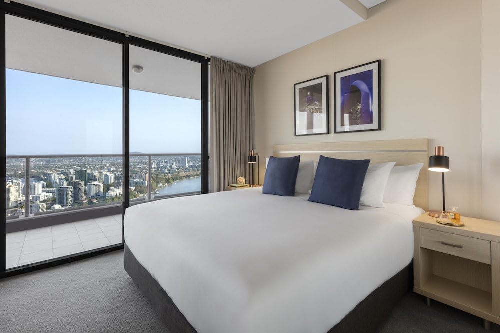 Oaks Brisbane Aurora Suites 21/74