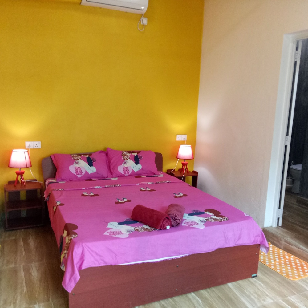 ECONOMY, SINGLE, DOUBLE BED