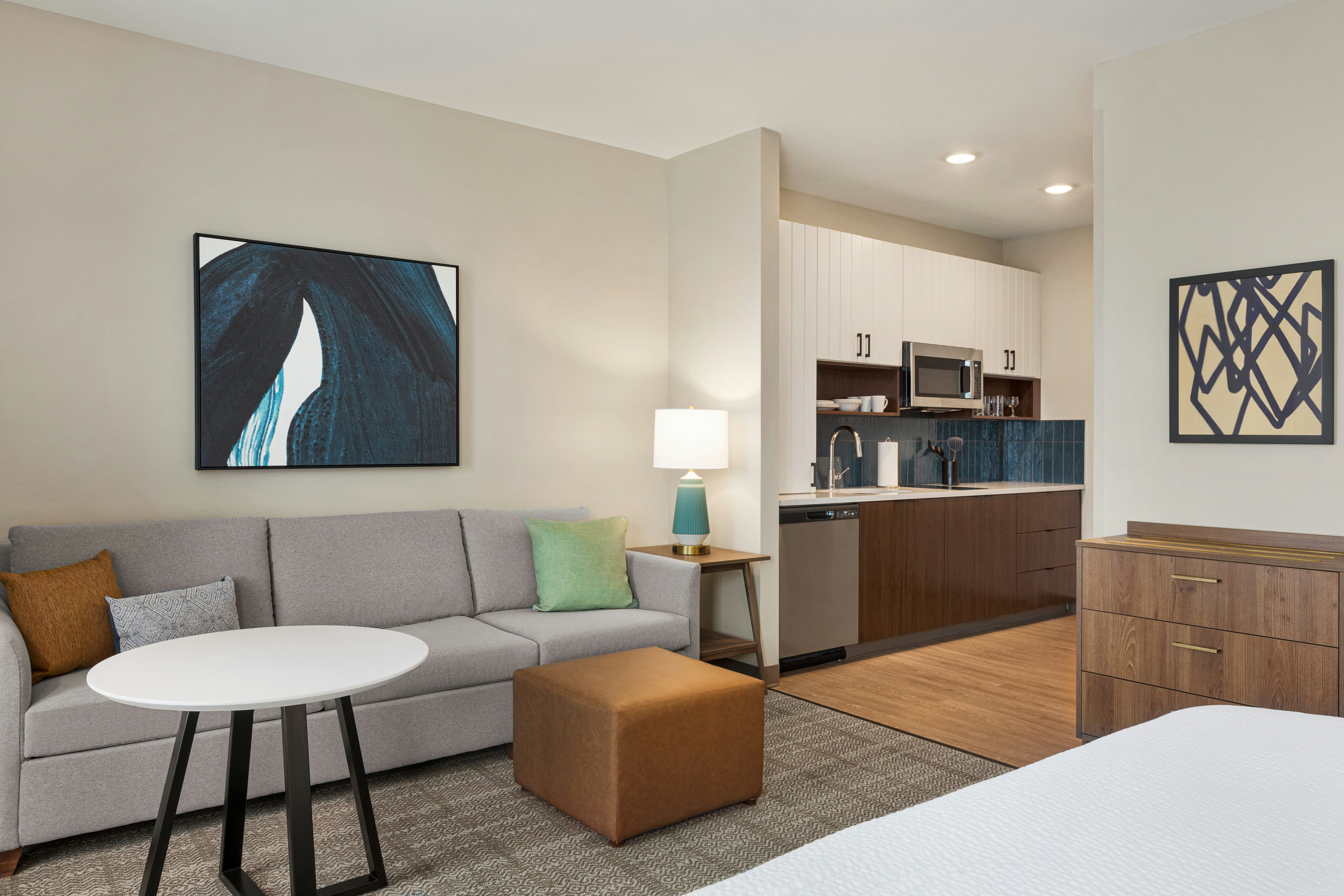 Staybridge Suites Williamsville Buffalo by IHG 45/65