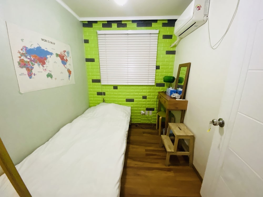 Aroha Guest House 23/67
