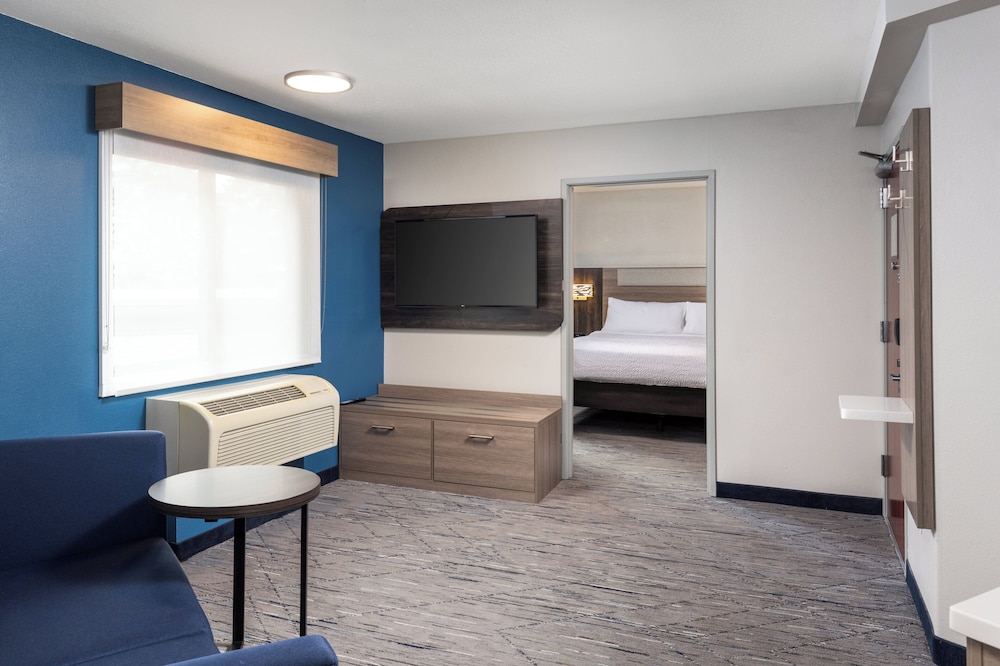 Holiday Inn Express Portland South - Lake Oswego 54/79