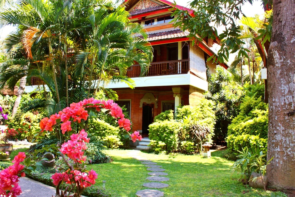 Puri Cendana Resort 71/72