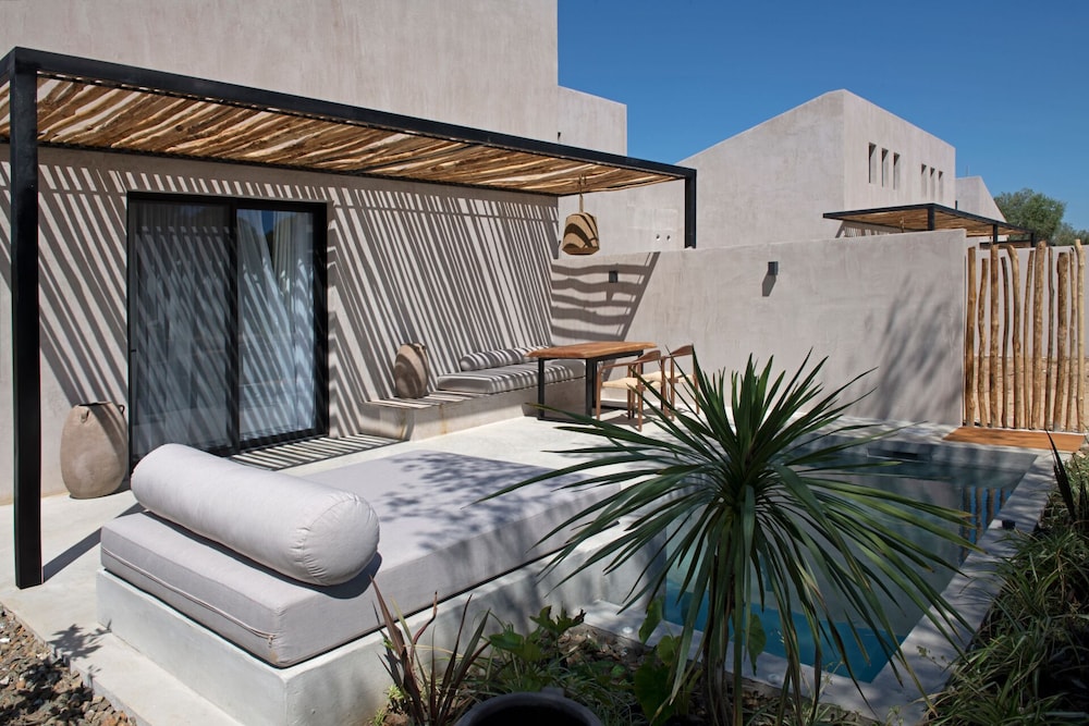 Pure Villas 7/52