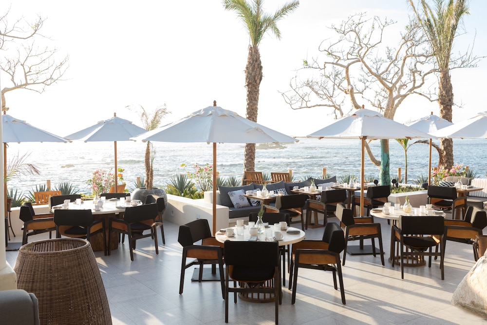 Chileno Bay Resort And Residences 65/76