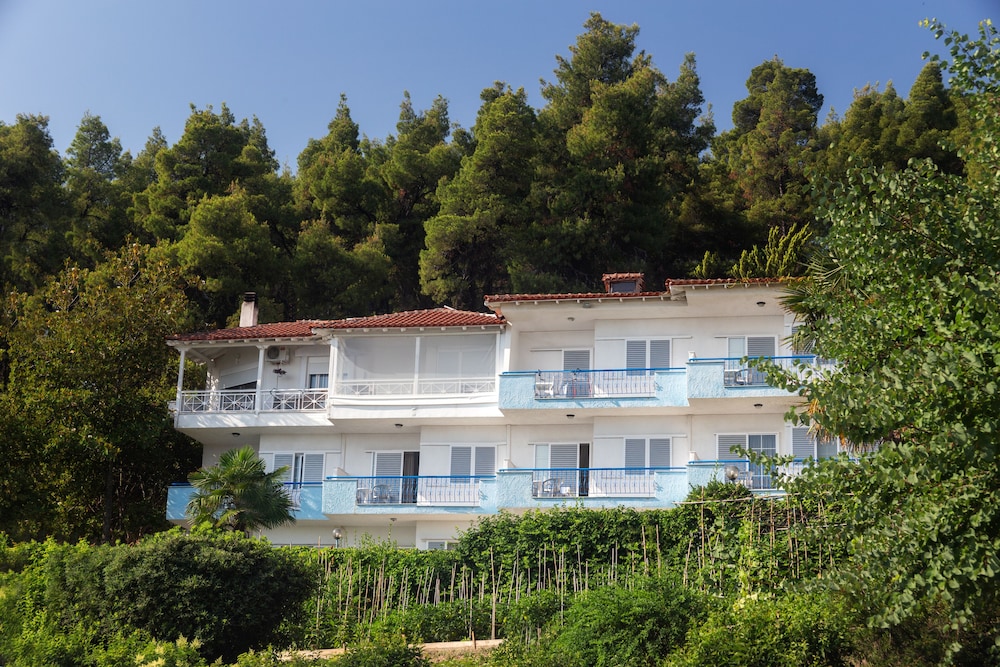 Roditsa Patritsia Apartments 2/36