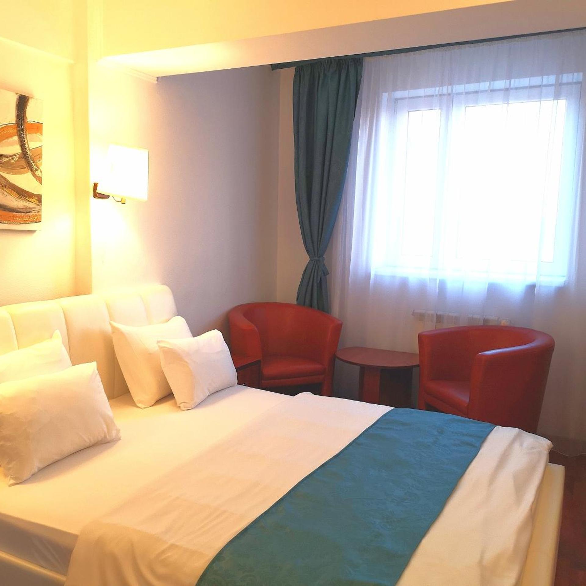 STANDARD, DOUBLE BED