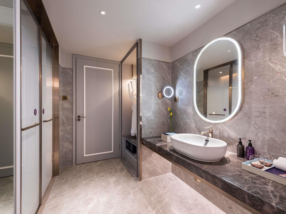 Mercure Shijiazhuang People Square 80/80