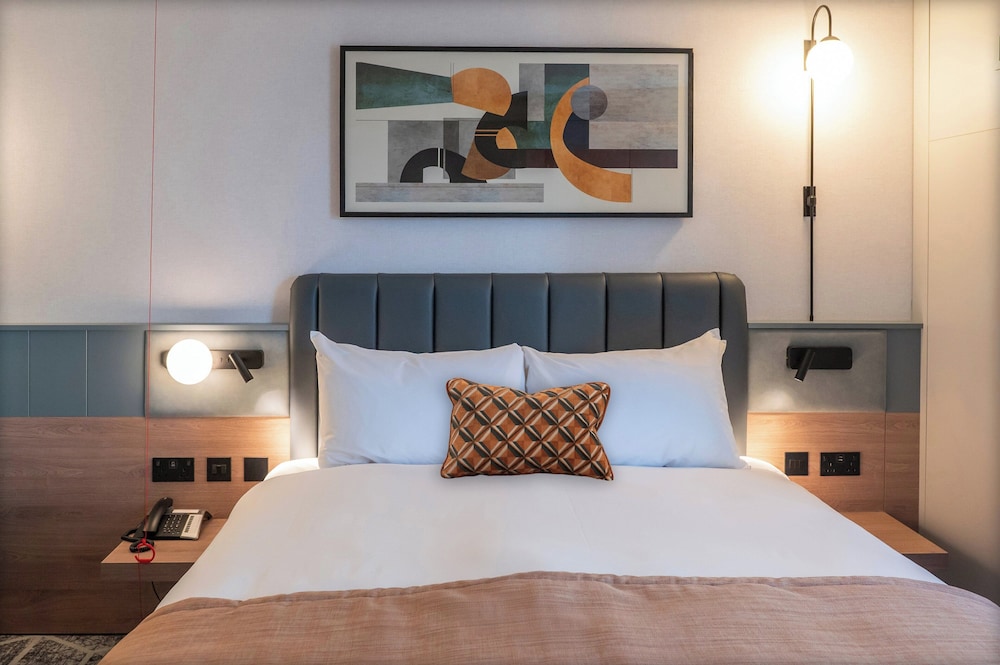 STANDARD, DOUBLE BED, ACCESSIBLE